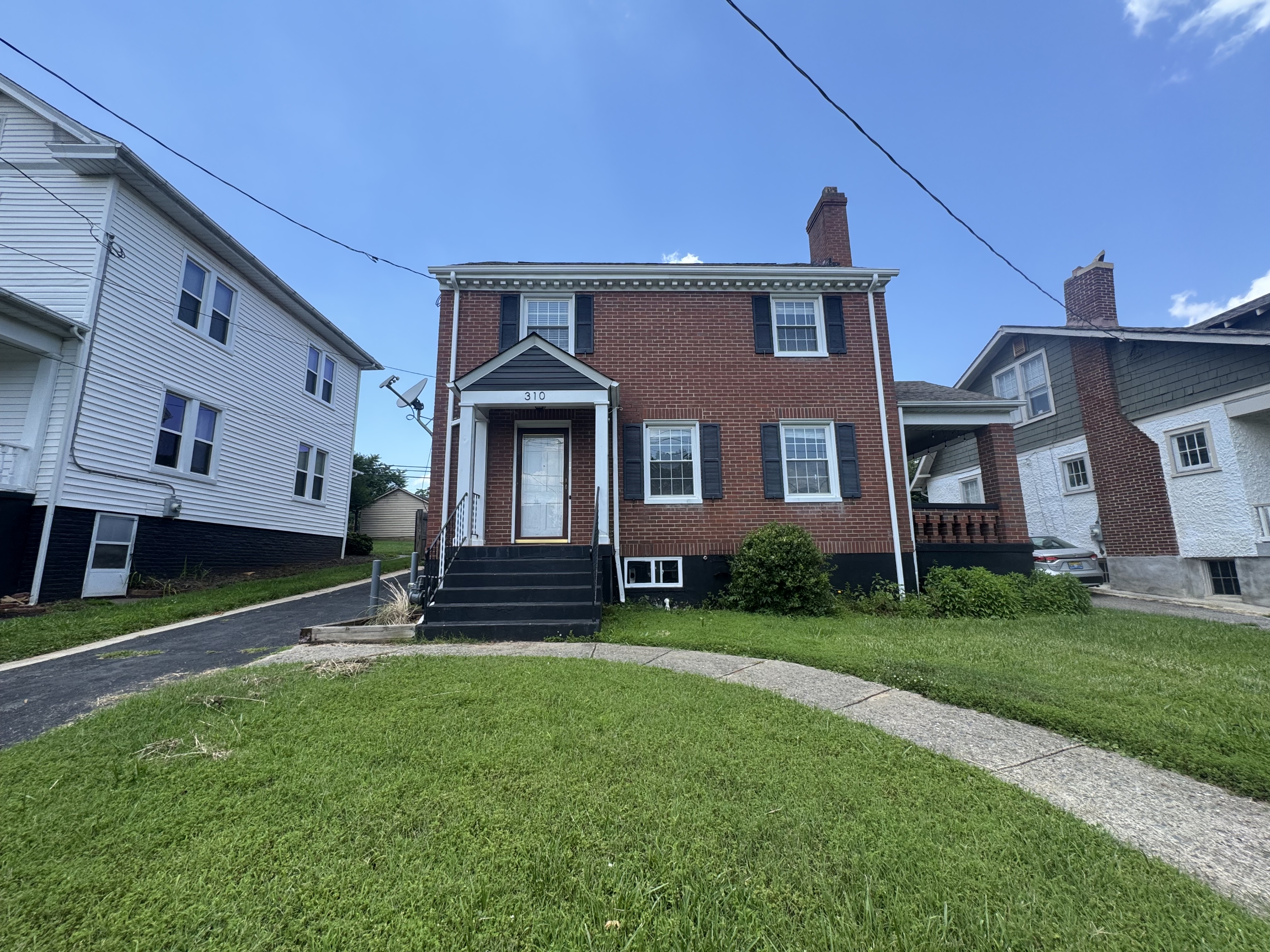 Property main image